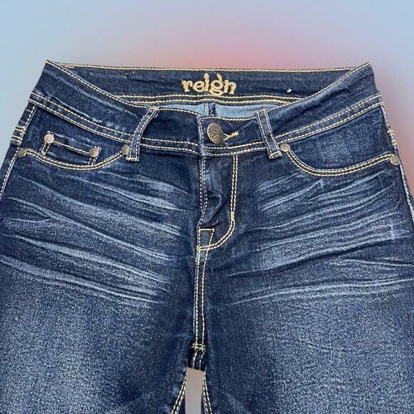 REIGN Women’s 1 (juniors) Skinny Blue Jeans - Picture 1 of 4